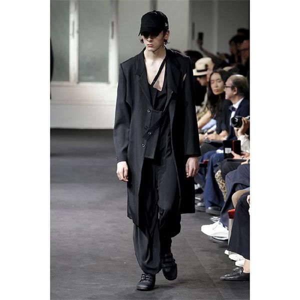 

men's trench coats spring lapel solid color mid-length fashion design runway wear hole coat, Tan;black