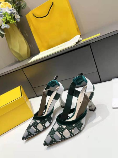 

2021 luxury ladies high heel sandals designer heel leather women dress shoes pointed toe party wedding shoelace box 35-42, Black