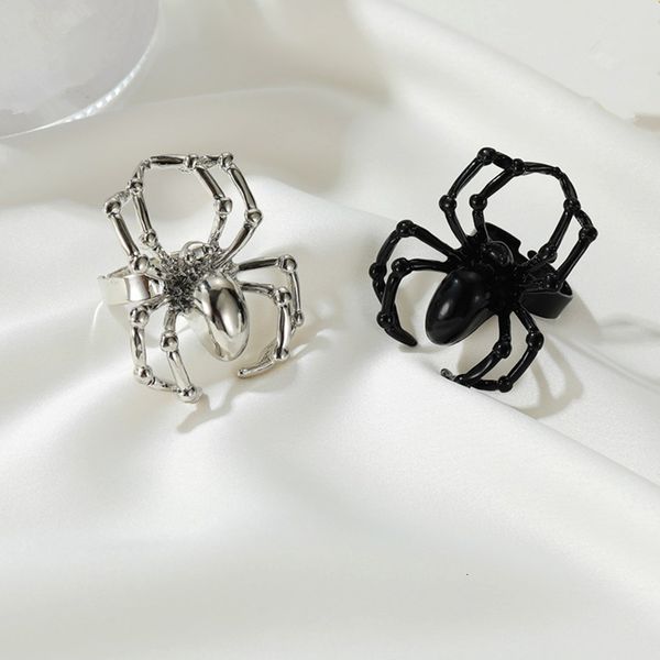 

designer rings yungqi gothic simulation animal spider ring for women men finger adjustable punk style halloween spoof toy accessories, Golden;silver
