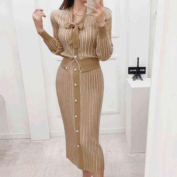 

skirts korean spring 2021 striped women cardigan arches unique elastic breasted skirt long casual knitted suit two pieces together, Black