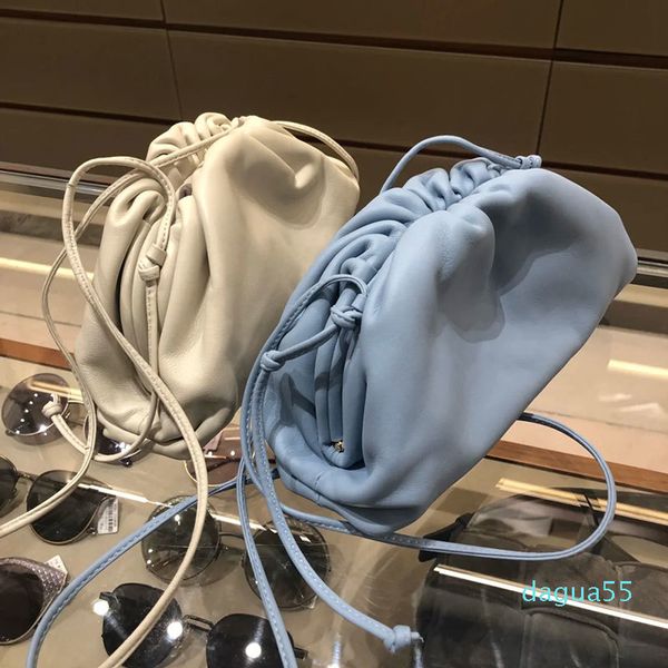 

large-capacity handbags2021 new net red same cloud underarm clip leather women's bag one shoulder slant cross fold dum