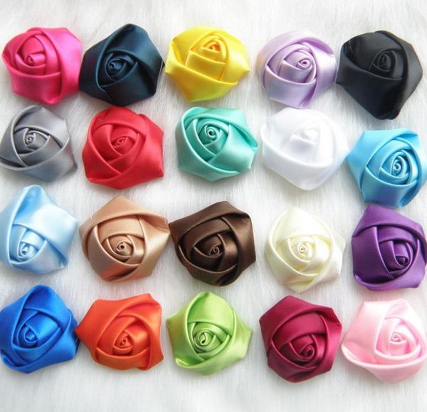 2022 NUOVI Accessori per capelli a fiori di rosa con nastro di raso a 28 colori per ragazze per bambini Fiori in tessuto arrotolato a mano per clip o clip o