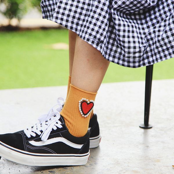 

wang xiaozhen vertical stripe love pearl plain cotton women' socks, Red;black