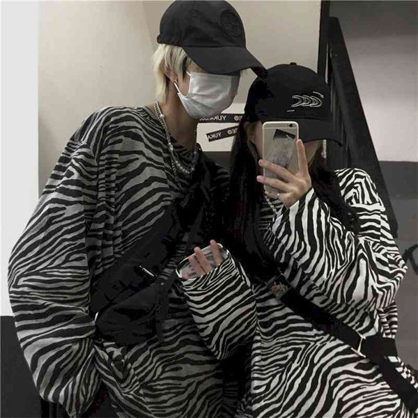 

t-shirt men and women tie-dye couples autumn clothing new korean retro zebra pattern long-sleeved t-shirt loose 210401, White