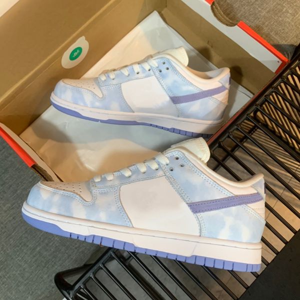 

2021 men women running shoes basketball shoess sb low pro qs dancing bear valentine's day limited sports shoes chunky strange love unc