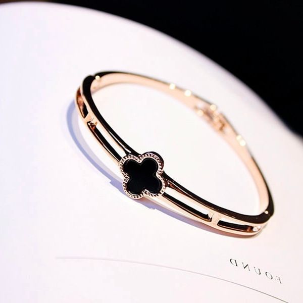 

hand catenary jewelry hollowed out clover fashion bracelet women's jewelry accessories student drip oil, Golden;silver