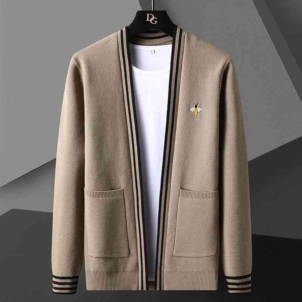 

bee embroidery 's cardigan korean casual elegant sweater 2021 autumn coat trend abrigo hombre men clothing, Black;white