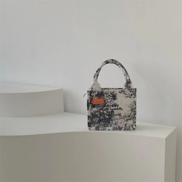 

languid is fashion bag comfortable and the large capacity leather handbag doodle floral mini square bag