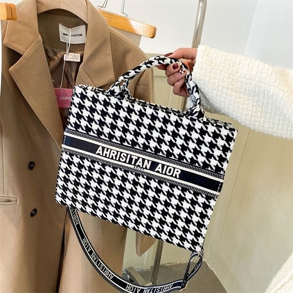 

30% off sitewide 2022 luxury bags women's large capacity lattice diagonal popular handbag