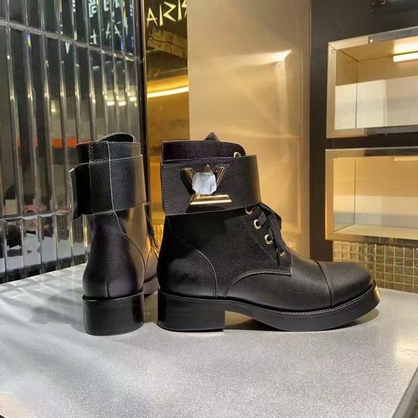 

genuine leather casual boots women shoes martin boots plaid stitching upper is imported calfskin plaid stripe women short boots size 34-42, Black