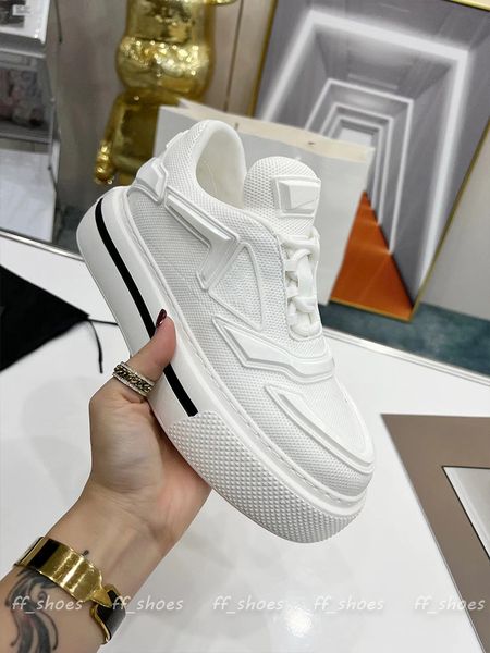 

designers sneakers for men women fashion shoe luxury triangle brand 22ss sports casual shoes outdoor sneaker lacing trainer, Black;pink