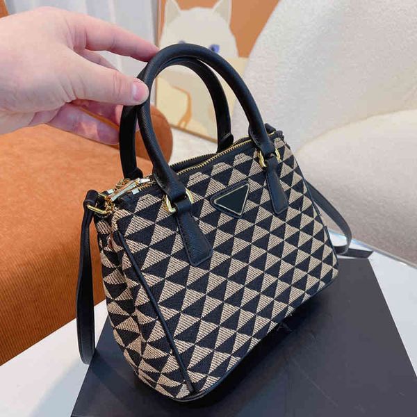 

designer handbag women crossbody bags tote high capacity handbag designer shoulder bags female purses 220510