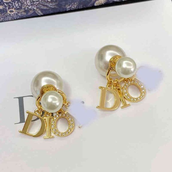 

new letter pearl women's 925 sier needle2022 luxury brand fashion design versatile ladies jewelry stud earrings, Golden;silver