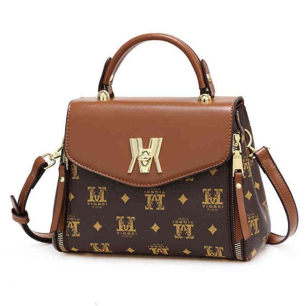 

luxury one-shoulder female bag women's shoulder hand chain single handbags