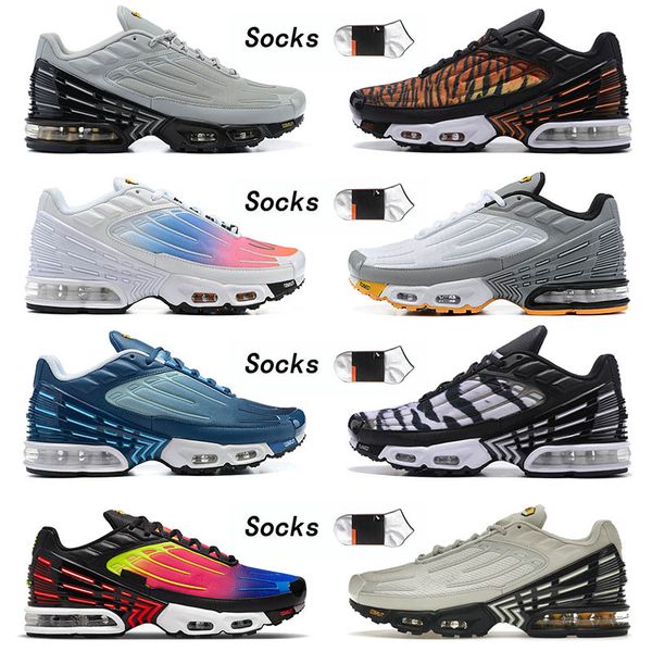 

size 12 mens tn plus 3 running shoes designer fashion green and aqua bone black rainbow black silver hyper blue obsidian womens sneakers spo, White;red