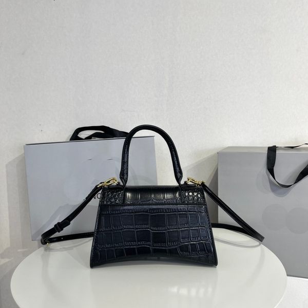 

designer bags ladies shoulder bag ladies handbags wallets crossbody backpacks small 19cm large 23cm