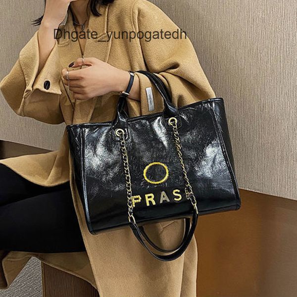 

fashion designer luxury handbags women's beach bags brand ch metal badge tote bag small mini evening handbag female capacity large leat, Black;red