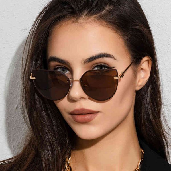 

gg designer cycle luxurious fashion cc sunglasses womans mens new large frame cat's eye european american trend gradient metal glasses, White;black