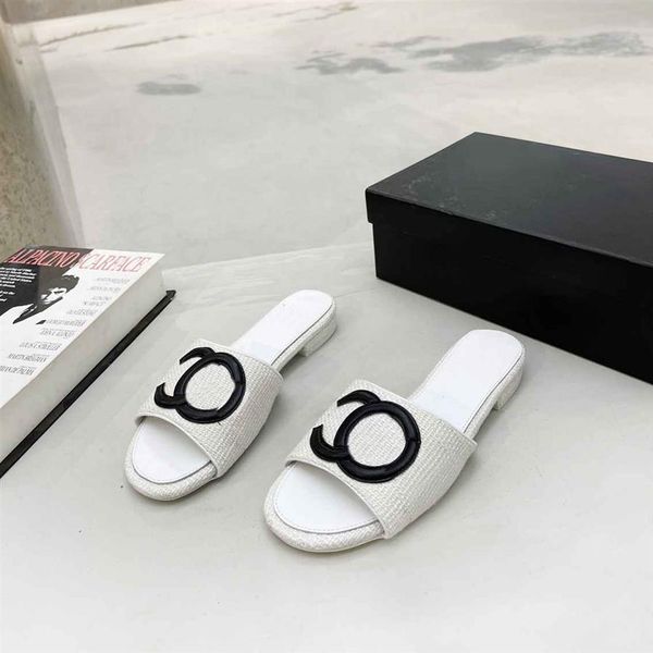 

luxury designer beach shoes leather beachs sandals letter cc slippers outdoor women channels grgddd226p