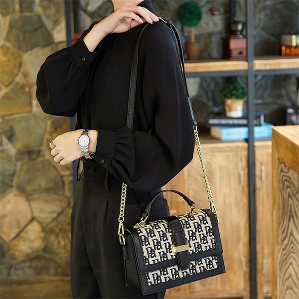 

women's new canvas small square fashion trend messenger embroidery versatile one hand clearance outlet sale