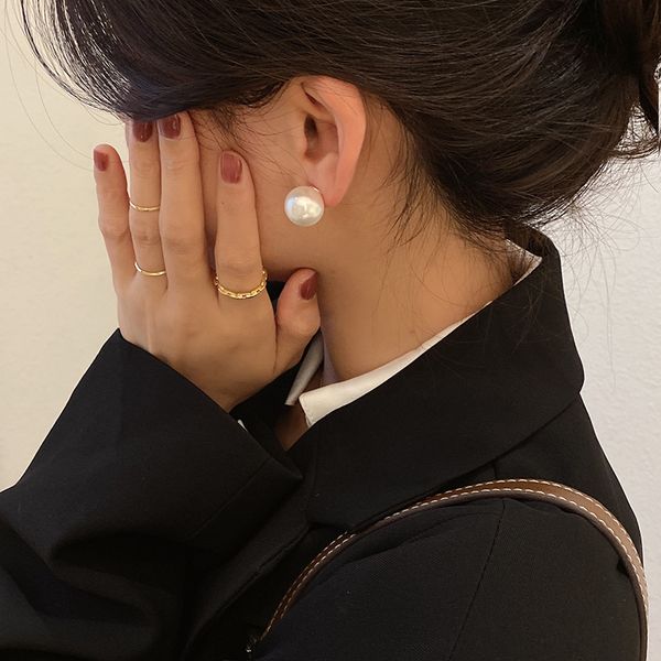 

silver needle simple pearl retro stud earrings ins style net red design sense niche temperament ear studs french gentle earrings, Golden