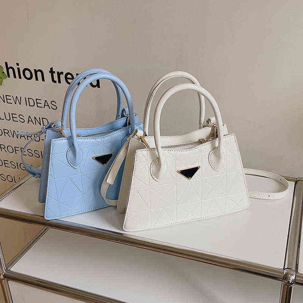 

factory direct sale small women's new 2022 korean fashion hand versatile one shoulder messenger bag handbag