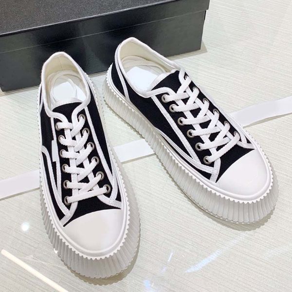 

women canvas shoes round head lace-up breathable casual shoes comfortable sheepskin pad thick non-slip rubber sole fashion versatile high qu, Black