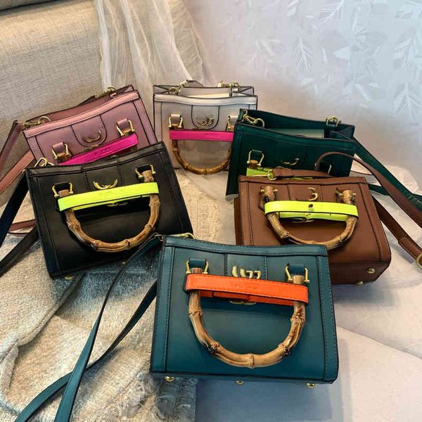 

solid color simple high-capacity version of women temperament commuting shopping texture small square bag