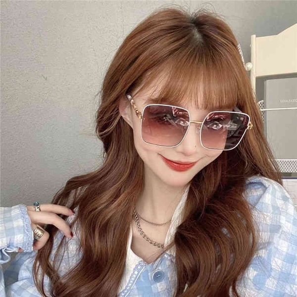 

sunglasses xiaoxiangjia fashion square letter leg star mv71, White;black