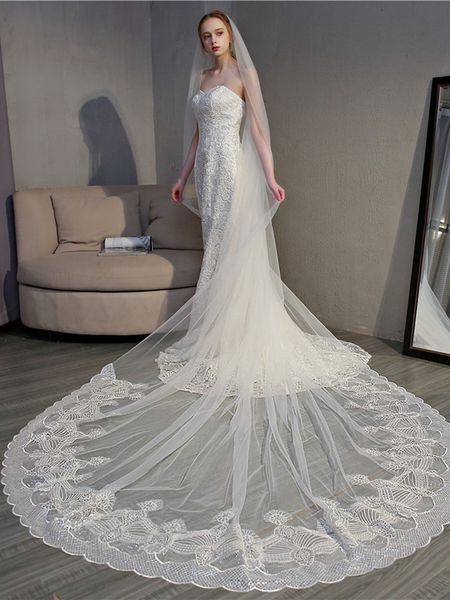 

ivory wedding veils with comb special shape of applique edge fancy bridal veils 3*3.5m, Black
