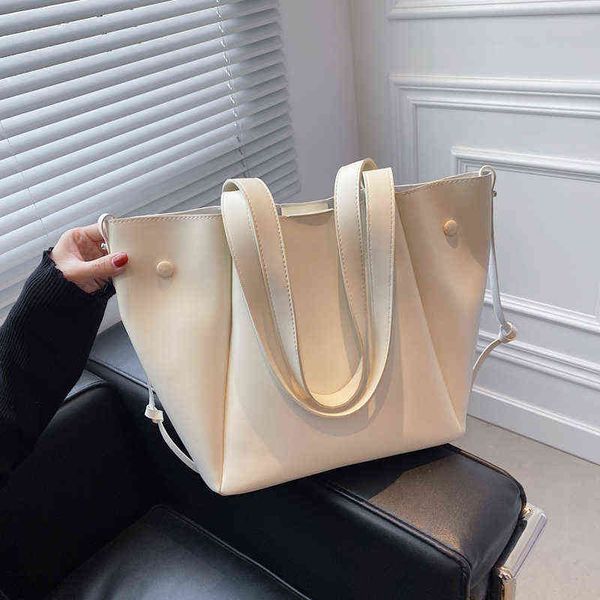 

evening bags large capacity shoulder women 2022 luxury brand designer soft leather false hand handbag sac a main 220420