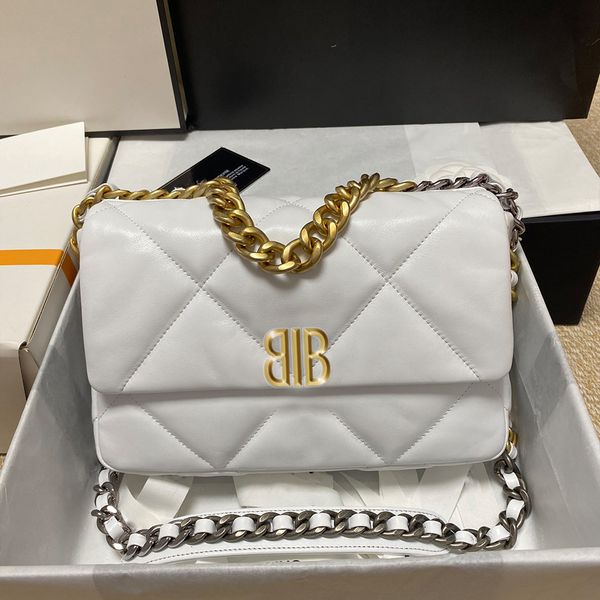 

designer bags pure white messenger bags large diamond tofu bag leather chain logo classic 26cm