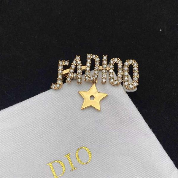

jewelry online new star letter diamond inlaid temperament brooch female net red same fashion personalized simple style, Gray