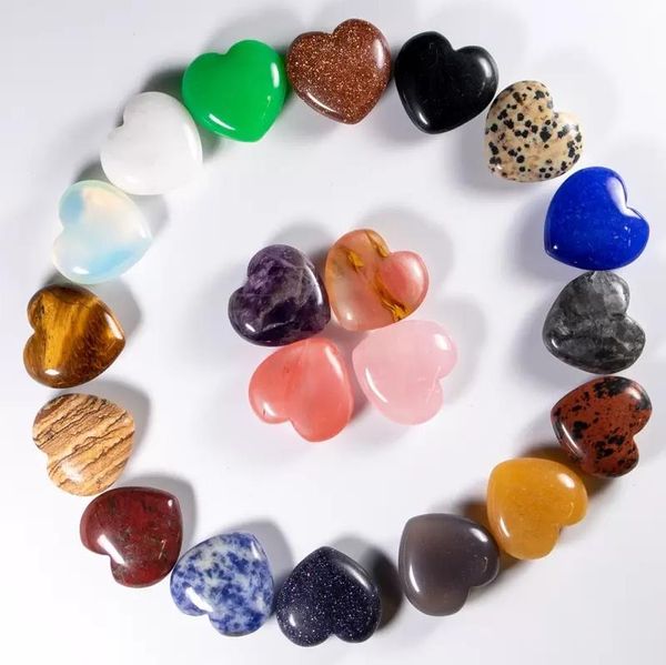 25mm Love Hearts Natural Crystal Stone Craft Sette colori Turchese Quarzo rosa Pietre nude Ornamenti a cuore Manico a mano Pezzi Collana in pietra fai da te Accessori