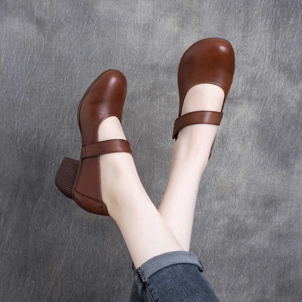 

2022 spring new retro leather round head manual velcro thick heel women's shoes hollow leather shoes, Black