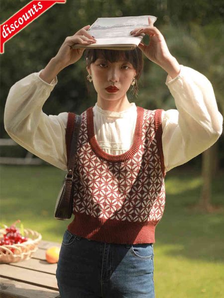 

factory outlet red knitted women's autumn new french sleeveless temperament vest summer female shirt, White