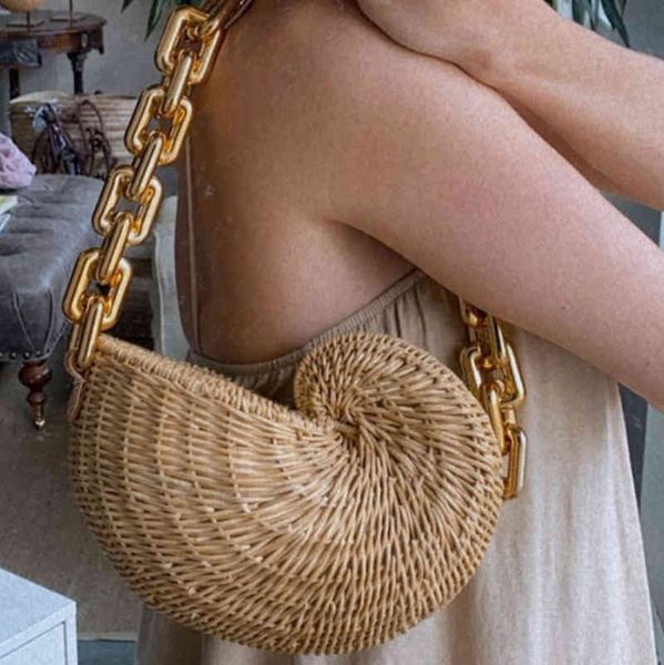 

spring fashion straw women handbags conch woven casual ladies shoulder bag chain small summer female clutch girls purses rattan 0628