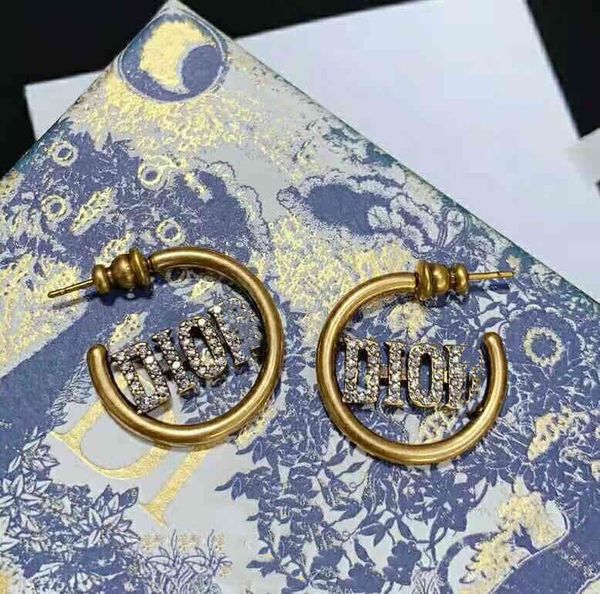 

2022 factory wholesale new di home full diamond round female geometric earrings hollowed out mcll, Golden
