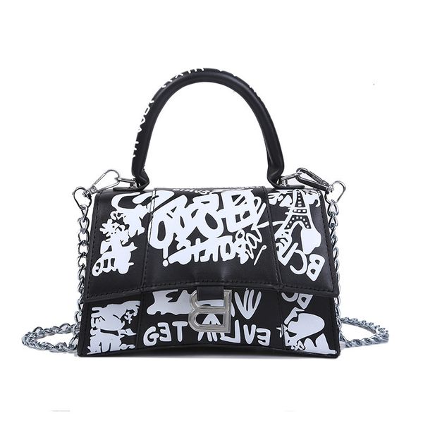 

designer bags street trend graffiti chain small square on behalf of fashion hourglass women's single shoulder messenger handbag