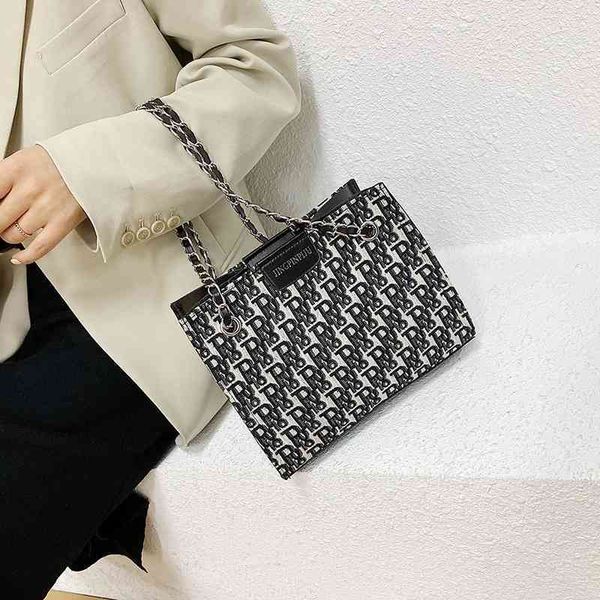 

student chain small handbags womens new messenger single shoulder purse sale