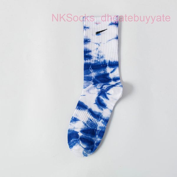 

classic men's fashion tie dyed socks hook brand men women long cotton sports high candy colour middle tube moisture absorption sock lux, Black