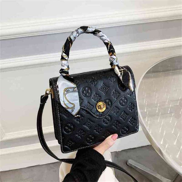 

50% off factory online clearance handbag bag bag embossed portable small square texture double shoulder belt single shoulder