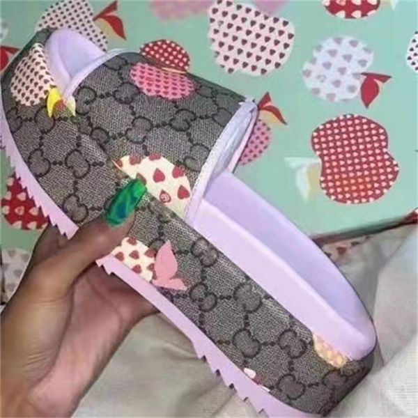 

with low discount designer family thick soled printed flip flops style outer wear high embroidery mop muffin fashion slippers, Black