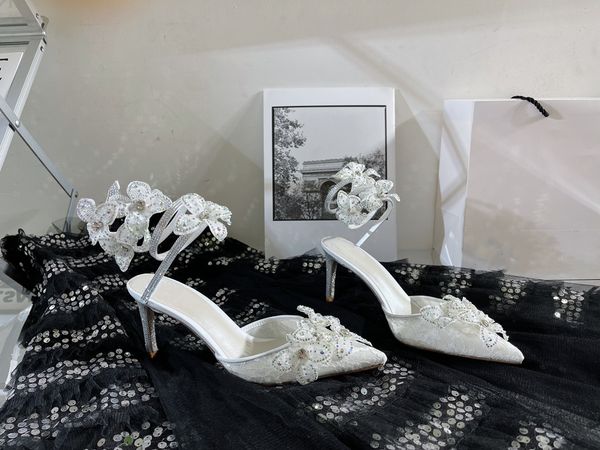 

women luxury design sandals with color reflective rhinestones and floral decoration delicate heels temperament beautiful appearance, Black