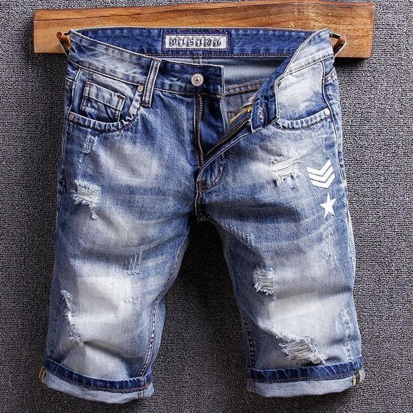 Jeans da uomo Estate Stile italiano Moda Uomo Retro Blu Pantaloncini di jeans strappati di alta qualità Designer stampato Hip Hop Short Homme1