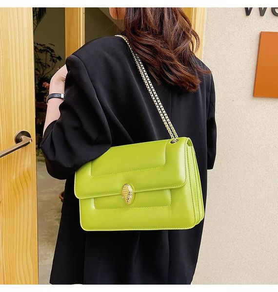 Abendtaschen Sommermode Frauen Neongrün Trendy Schlangenkette Schulter Messenger Lady Casual Party Club Kleine quadratische Handtasche BeutelAbend