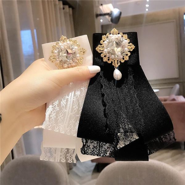 Papillon in pizzo coreano Tessuto di perle Colletto della camicia femminile Spille Spille con strass di cristallo Cravatta a farfalla Accessori scolastici uniformi