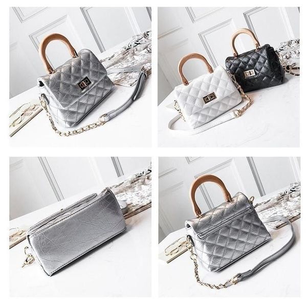 

designer bags women's princess's bride's 2022 new fashion handbag one shoulder slanting small square rhombic chain