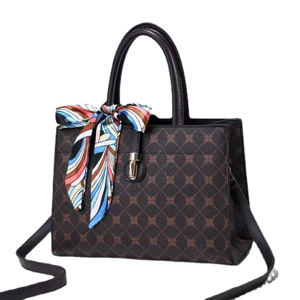 

Wholesale ladies leather shoulder bags retro printed leisure handbag large capacity three-layer barrier women tote bag bow ribbon fashion handbags 671, Beige1-671