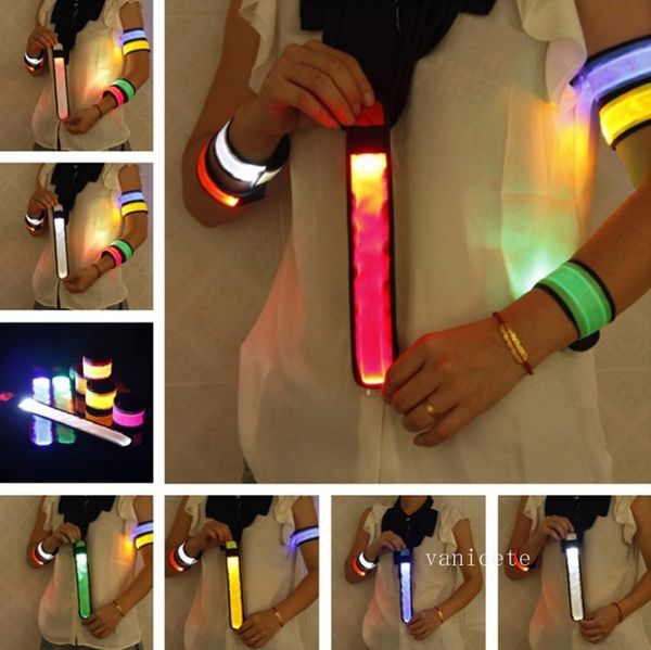 Вечеринка Snap Ring Flash Arm со светодиодным ярким браслетом детей